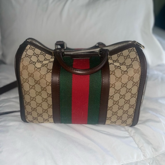 Mini Gucci Duffel Bag with strap 100% authentic *check photos* - Picture 4 of 4